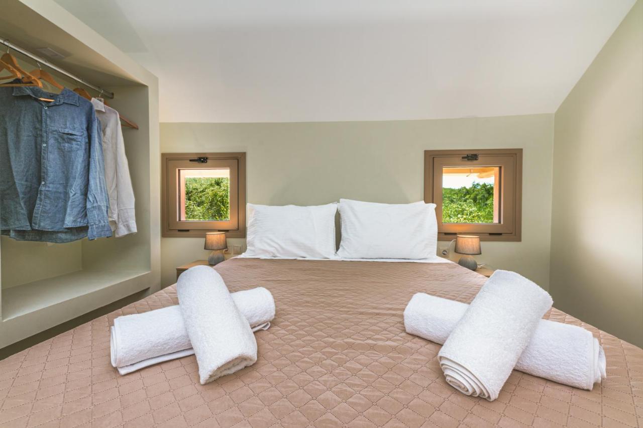 Kozanos Suites With Private Pool Amoudi Exterior foto