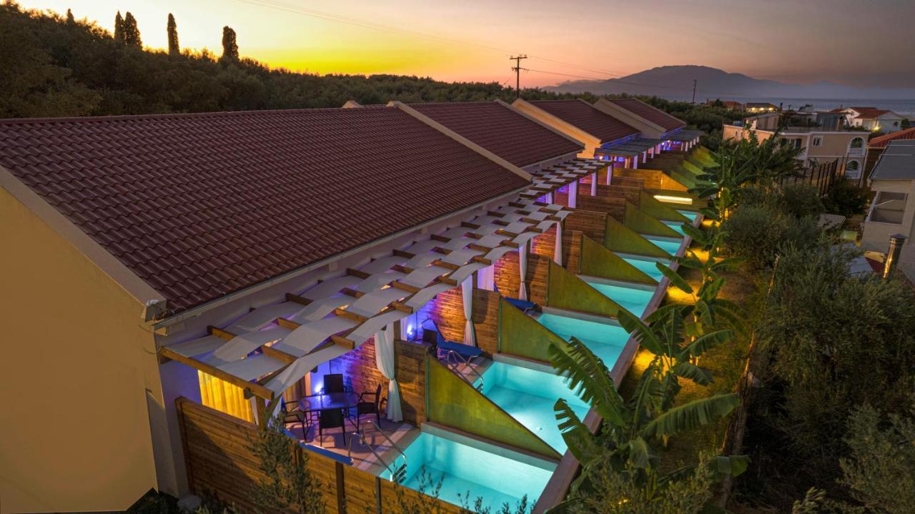Kozanos Suites With Private Pool Amoudi Exterior foto