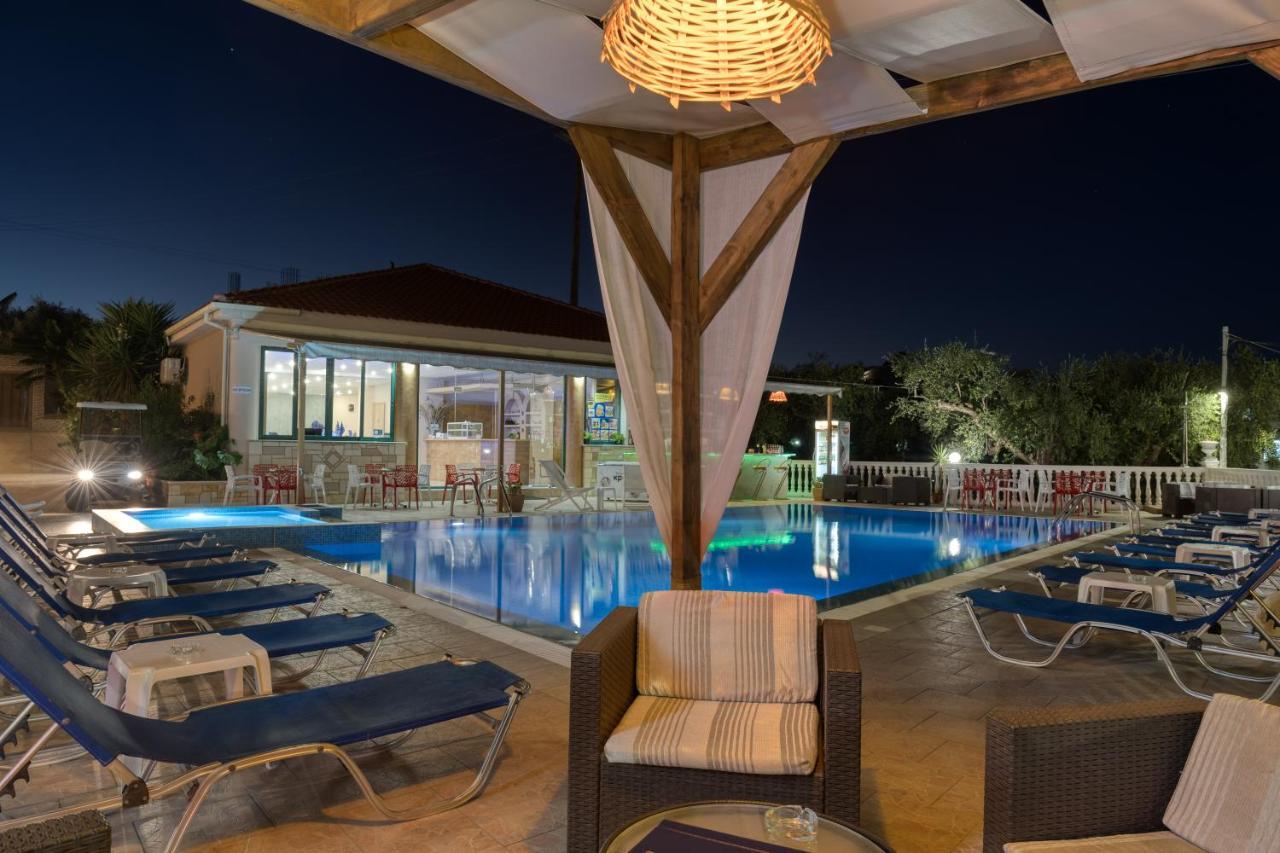 Kozanos Suites With Private Pool Amoudi Exterior foto